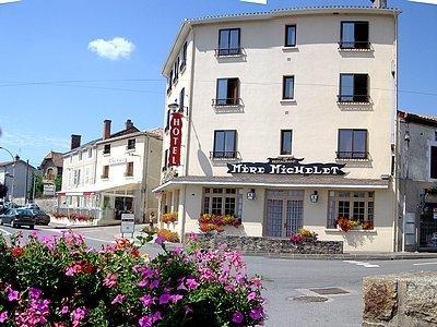 Hotel De La Mere Michelet Конфолан Екстер'єр фото